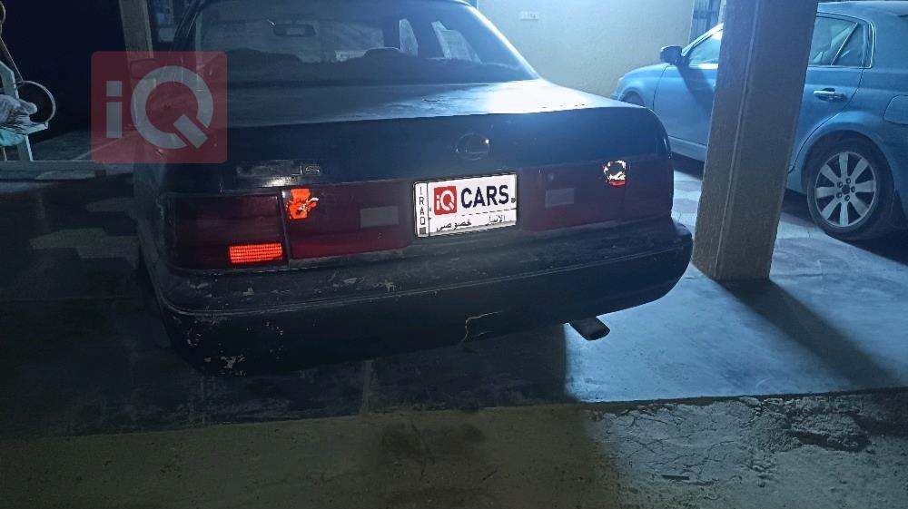 Lexus LS